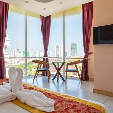 Colina Sky Hotel Phnom Penh Exterior photo